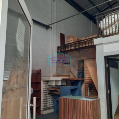 Dijual Gudang Ada Kantor Luas Bangunan 162 m² di Cakung Jakarta Timur-3