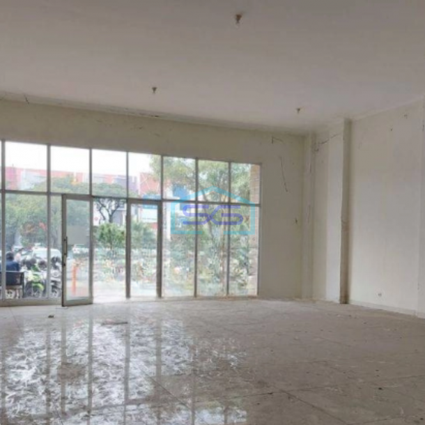 Dijual Gedung Kantor Luas Tanah  220 m² Harga Murah di Pinggir Jalan Harapan Indah Bekasi-1