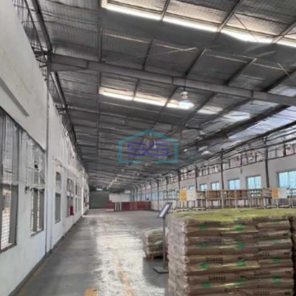 Dijual Pabrik Lokasi Strategis Luas Tanah  20000 m² di Bekasi-3