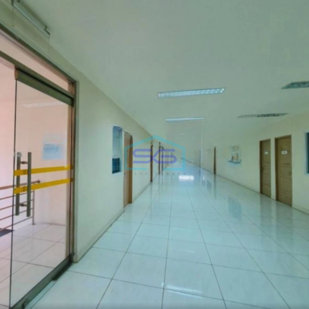 Dijual Pabrik Lokasi Karawang Luas Bangunan 9000 m²-1