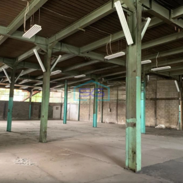 Disewakan Gudang Akses Container 40 Feet Luas Bangunan  840 m² di Pulo Gadung Jakarta Utara-1