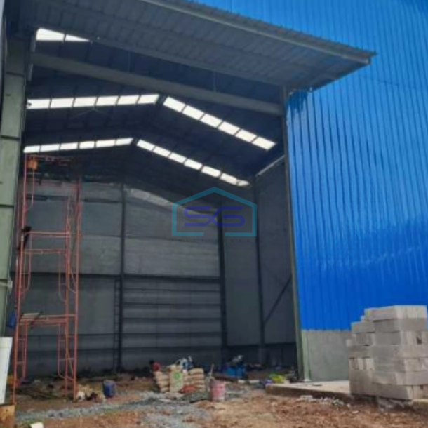 Disewakan Gudang Luas Bangunan  384 m² Lokasi Bebas Banjir di Harapan Indah Bekasi-1