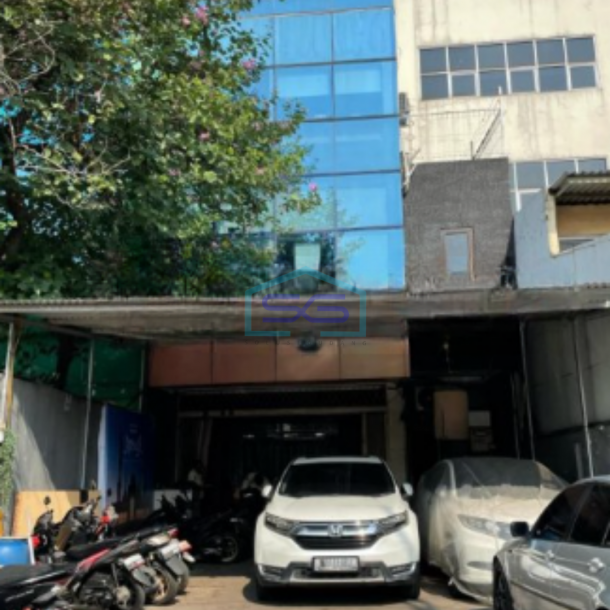 Dijual Ruko Lokasi Bebas Banjir Luas Bangunan 692 m² di Tangerang Selatan-3