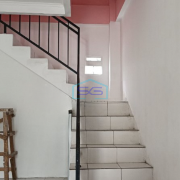 Disewakan Ruko Luas Bangunan  100 m²  Lokasi Margonda Depok-2