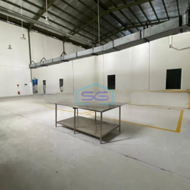 Disewakan Gudang Ada Kantor Luas Bangunan 766 m² Lokasi Jababeka Bekasi-1
