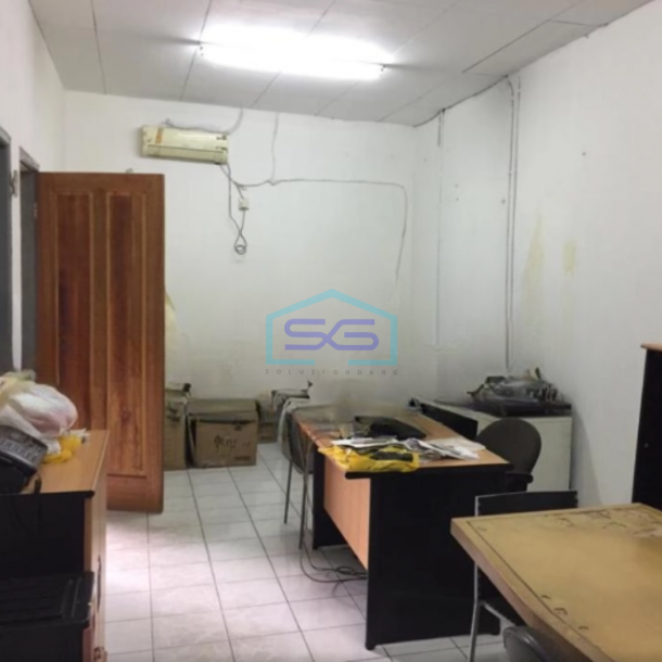 Dijual Gudang Lokasi Strategis di Bandengan Jakarta Utara Luas Bangunan  550 m²-2