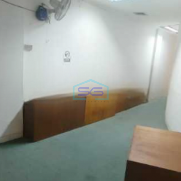 Dijual Ruko Luas Bangunan  220 m2 Lokasi Bebas Banjir di Kelapa Gading Jakarta Utara-1