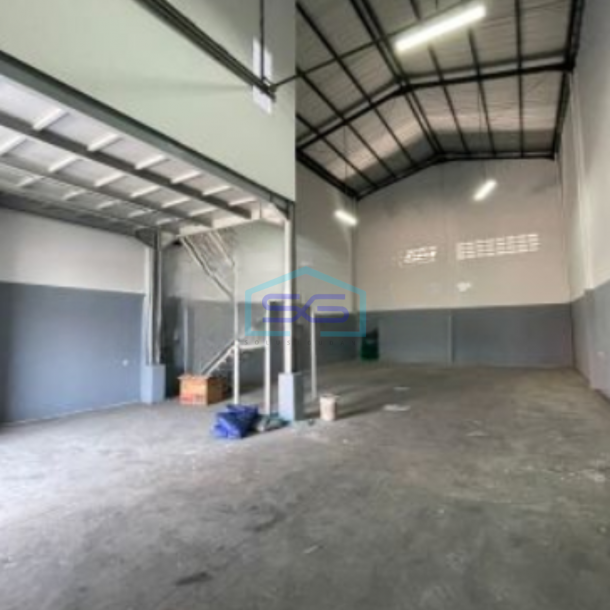 Disewakan Gudang Akses Container 40 Feet Luas Bangunan 230 m²  di Jakarta Timur-2