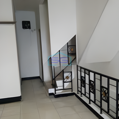 Disewakan Ruko Tidak Banjir Lokasi Harapan Indah Bekasi Luas Bangunan  180 m²