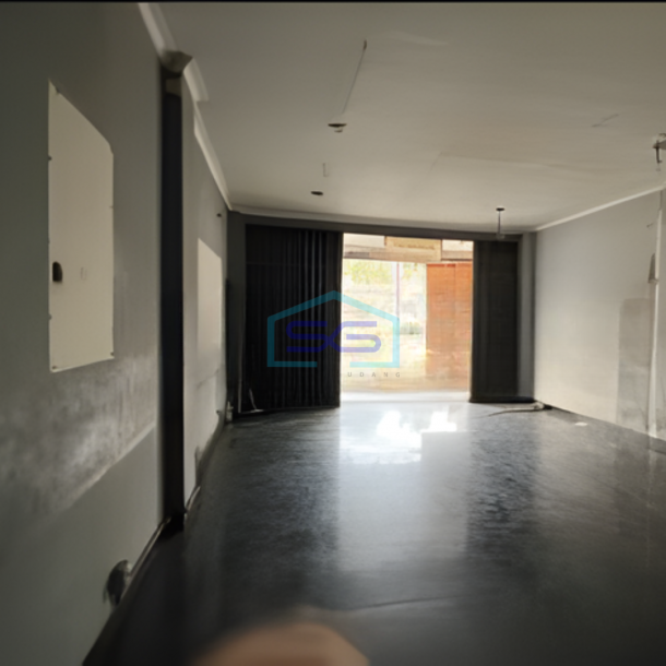 Disewakan Ruko 3 Lantai Luas Bangunan  225 m²  di Bekasi-2