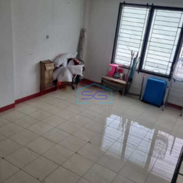 Dijual Ruko Luas Bangunan 200 m² Lokasi Bebas Banjir di Harapan indah Bekasi-3