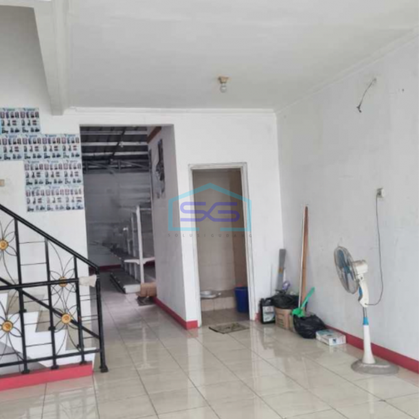 Dijual Ruko Luas Bangunan 200 m² Lokasi Bebas Banjir di Harapan indah Bekasi-2