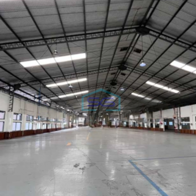 Dijual Pabrik Luas Bangunan  12000 m² Lokasi Strategis di Bekasi