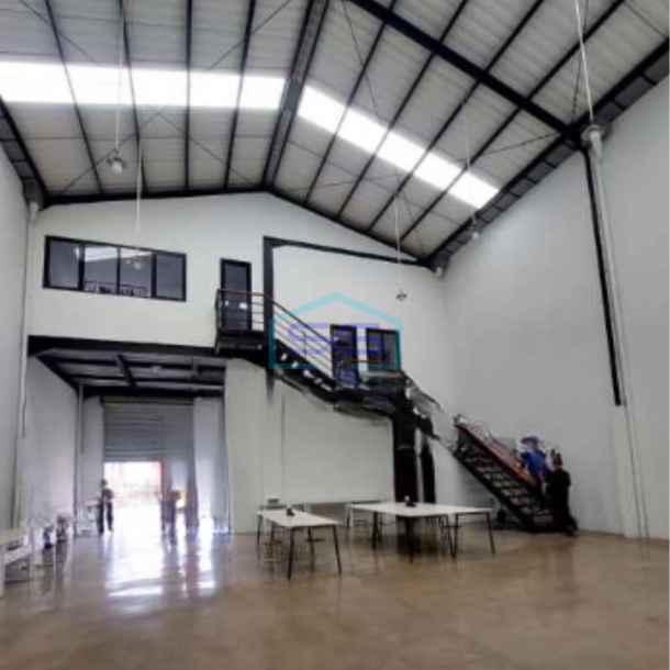 Dijual Gudang Akses Container 40 feet Luas Bangunan  450 m² di Teluk Naga Tangerang-5