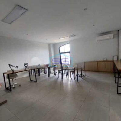 Dijual Gudang Akses Container 40 feet Luas Bangunan  450 m² di Teluk Naga Tangerang