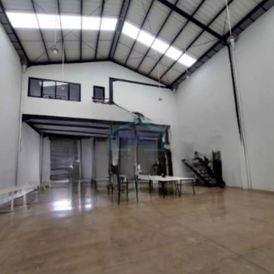 Dijual Gudang Akses Container 40 Feet Luas Bangunan 450 m² Lokasi Teluk Naga Tangerang-2