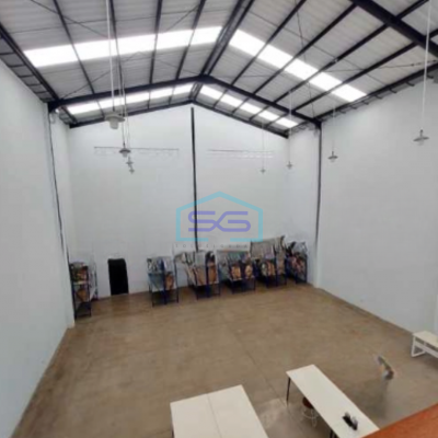 Dijual Gudang Akses Container 40 Feet Luas Bangunan 450 m² Lokasi Teluk Naga Tangerang