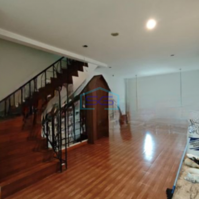 Dijual Ruko Luas Bangunan  185 m² Lokasi Bebas Banjir di Harapan Indah Bekasi-3