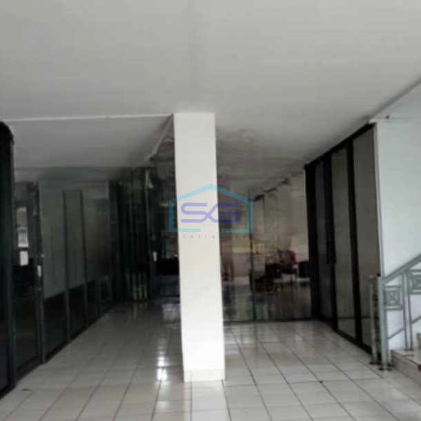 Dijual Gudang Luas Bangunan  700 m² Lokasi Bebas Banjir di Tanjung Priuk Jakarta Utara-1