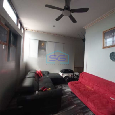 Dijual Ruko 3 Lantai Luas Tanah 102 m² Lokasi Bebas Banjir di Jakarta Timur-2