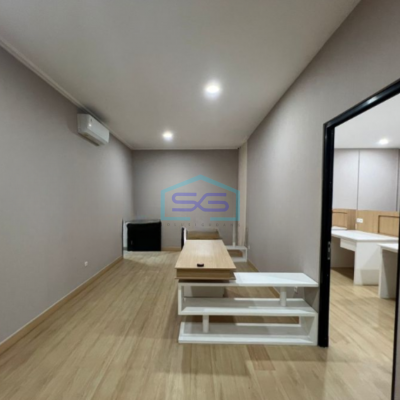 Dijual Ruko 3 Lantai Luas Tanah  156 m² Lokasi Bebas Banjir di Kelapa Gading Jakarta Utara-3