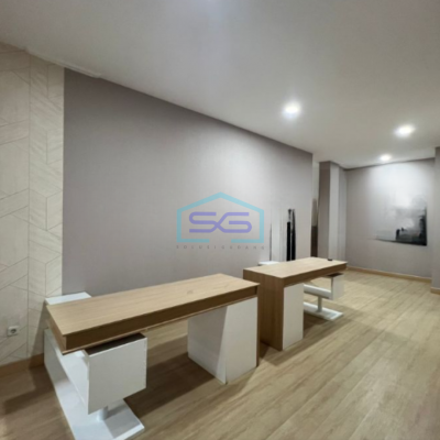 Dijual Ruko 3 Lantai Luas Tanah  156 m² Lokasi Bebas Banjir di Kelapa Gading Jakarta Utara