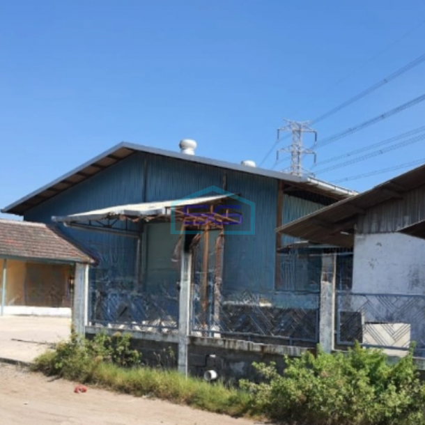 Dijual Gudang Siap Pakai Luas Bangunan  700 m² Lokasi Genuk Semarang-1