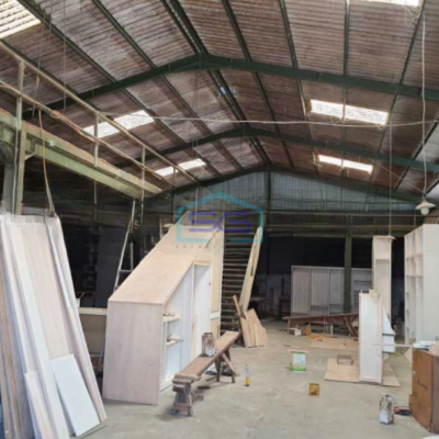 Dijual Gudang Siap Pakai Luas Bangunan  700 m² Lokasi Genuk Semarang