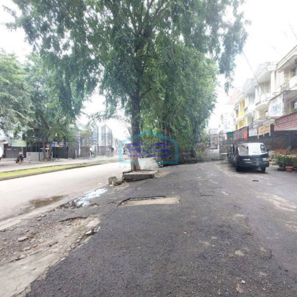 Dijual Ruko Murah 3 Lantai Pinggir Jalan Ramai Strategis Gerbang Boulevard Harapan Indah 1 Bekasi Barat-2