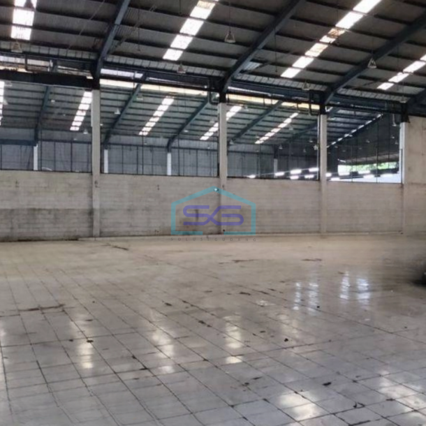 Disewakan Gudang Bagus LB 2000m2 Pinggir Jalan Raya Narogong Bekasi-1