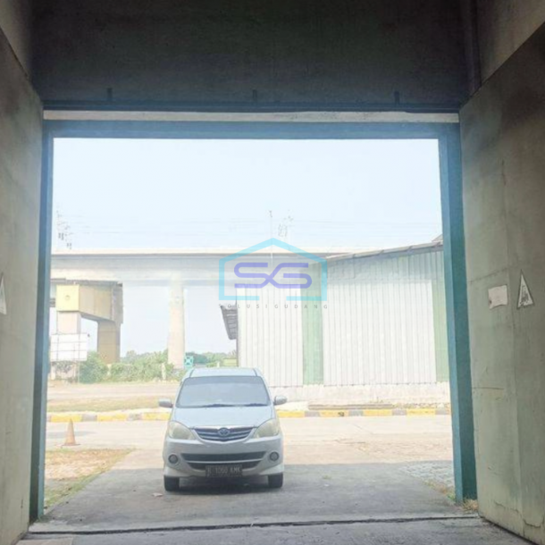 Disewakan Gudang Murah 1080m2 Strategis Pinggir Jalan Komplek Pergudangan Tol Cibitung Bekasi-3