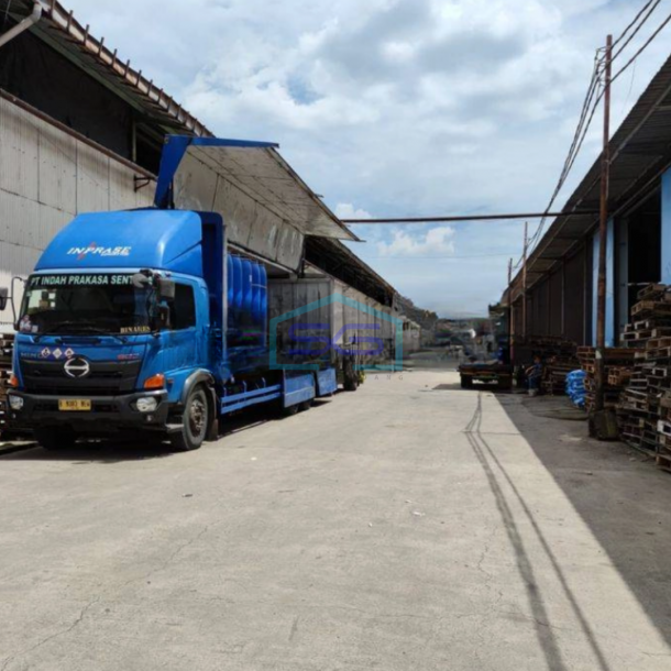 Disewakan Gudang Bagus Luas 1100m2 di Cakung Jakarta Timur Dekat Tol-3