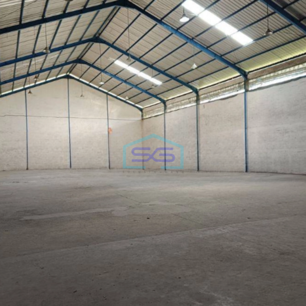 Disewakan Gudang Ada Loading Dock Luas Tanah 5860 m² di Cisalak Depok-3