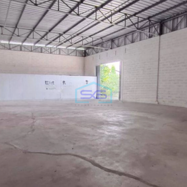 Disewakan Gudang Siap Pakai Luas Tanah  2050 m² di Grogol Jakarta Barat-1