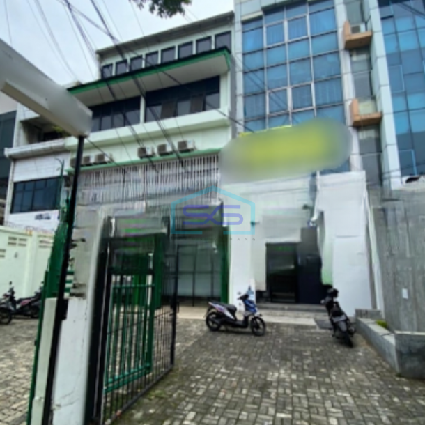 Dijual Ruko Gandeng Luas Bangunan  1500 m² di Cideng Jakarta Pusat-1