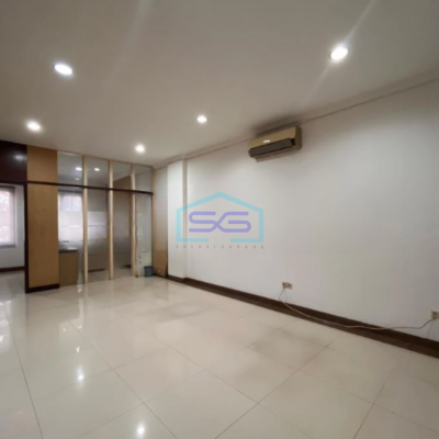 Dijual Murah Ruko 3 Lantai Luas Bangunan 180 m² di Pantai Indah Kapuk Jakarta Utara-2