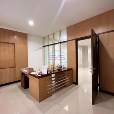 Dijual Murah Ruko 3 Lantai Luas Bangunan 180 m² di Pantai Indah Kapuk Jakarta Utara