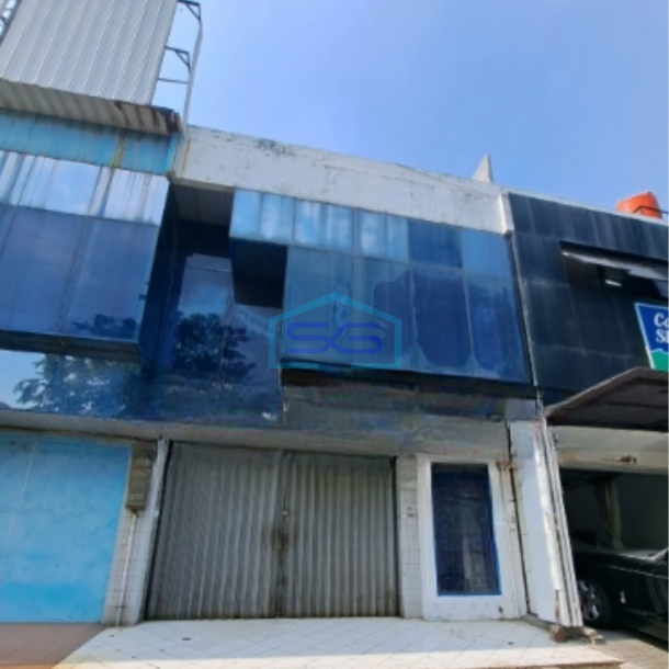 Disewakan Ruko Luas Bangunan 150 m² di Kelapa Gading Jakarta Utara Area Parkir Luas-1
