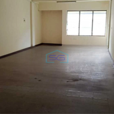 Disewakan Ruko Siap Pakai Luas Bnagunan  225 m² di Pangeran Jayakarta Jakarta Pusat