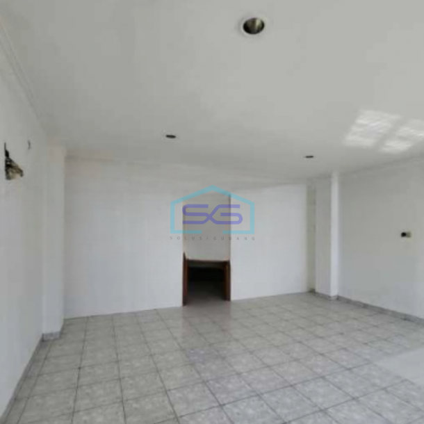 Disewakan Ruko 3 Lantai Luas Bangunan 500 m² di Pangeran Jayakarta Jakarta Pusat-2