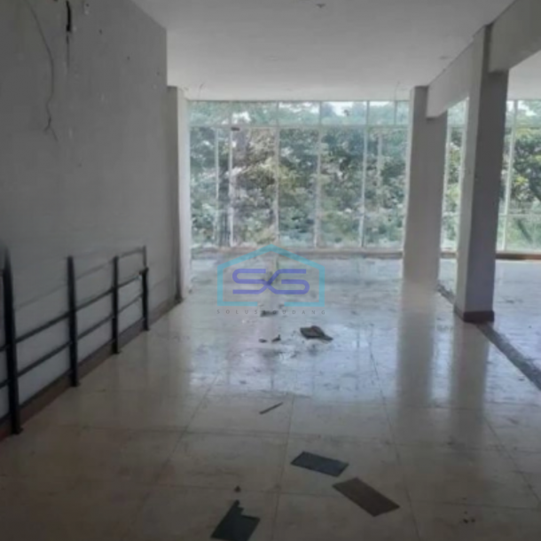 Disewakan Ruko Hadap Jalan Raya di BSD Tangerang Luas Bangunan  404 m²-1
