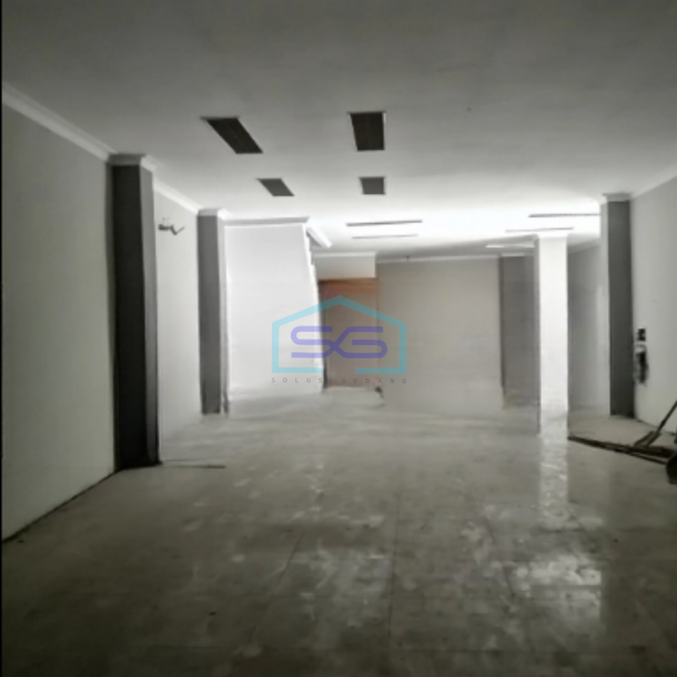 Disewakan Ruko Luas Bangunan 785 m² di Jembatan Lima Jakarta Barat-3
