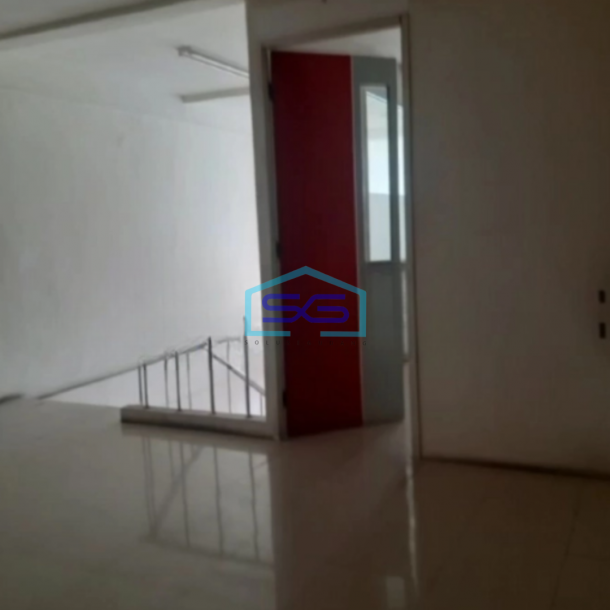 Disewakan Ruko 3 Lantai Luas Bangunan 365 m² di Muara Karang Jakarta Utara-1