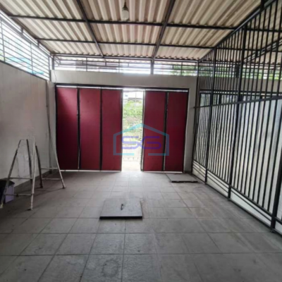 Disewakan Ruko Luas Bangunan 200 m² di Muara Karang Jakarta Utara