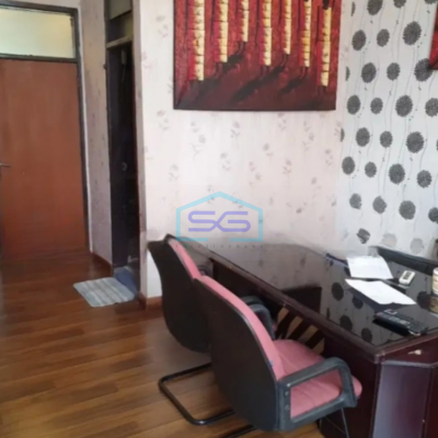 Disewakan Ruko Luas Bangunan  240 m² di Tamansari Jakarta Barat-2