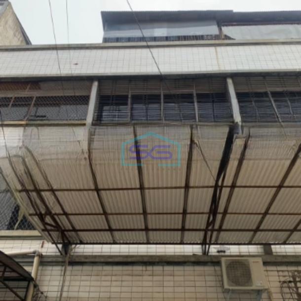 Disewakan Ruko Bebas Banjir di Pangeran Jayakarta Jakarta Pusat Luas Bangunan  240 m²-2