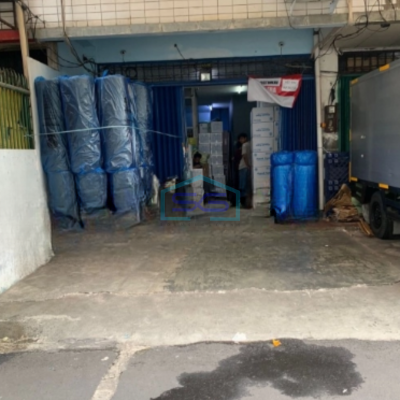 Disewakan Ruko Bebas Banjir di Pangeran Jayakarta Jakarta Pusat Luas Bangunan  240 m²