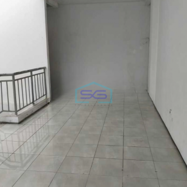 Disewakan Ruko di Kelapa Gading Jakarta Utara Luas Bangunan  300 m²-1
