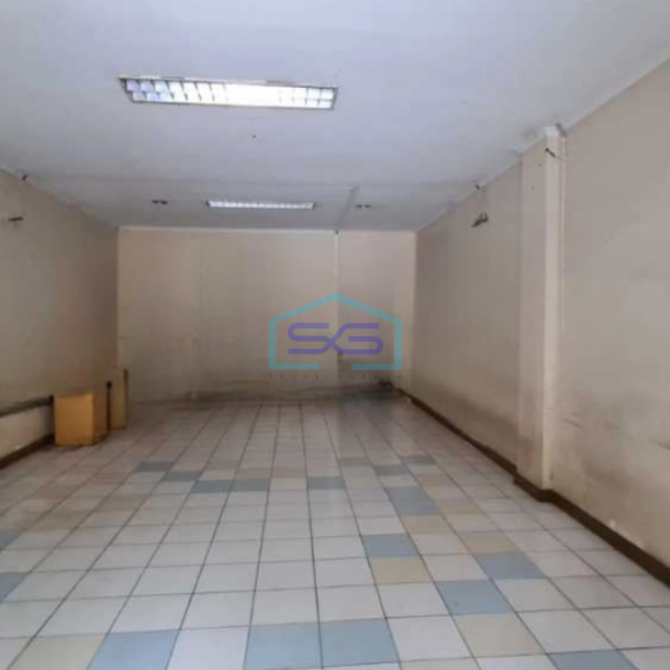 Disewakan Ruko Pinggir Jalan Besar Sunter Jakarta Utara Luas Bangunan  450 m²-1