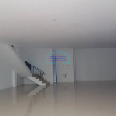 Disewakan Ruko Luas Bangunan 500 m² di Muara Karang Jakarta Utara